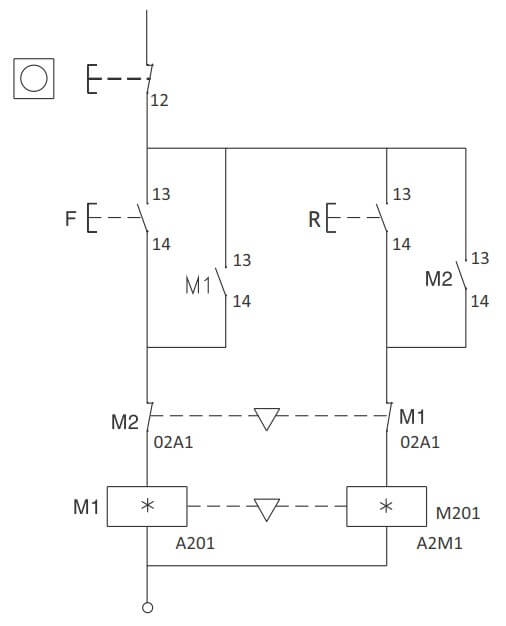Control circuit connection of reversing contactors