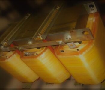 How does an isolation transformer work